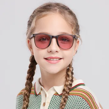 2023 Детские солнцезащитные очки Летние складные очки квадратный солнцезащитный крем против ультрафиолета Брендовая дизайнерская обувь Высокое качество Бесплатная доставка