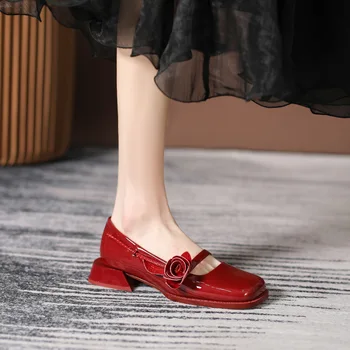 Женские туфли Mary Jane с розами, милые повседневные туфли в стиле Ретро с квадратным носком из мягкой лакированной кожи, черные, красные, для вечеринки для девочек