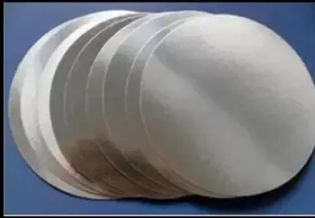 Индукционные уплотнительные вкладыши 28 мм из пластиковой ламинированной алюминиевой фольги с крышкой 5000 шт. для полипропиленовой бутылки