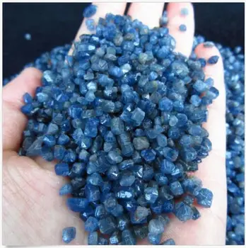 Натуральный синий монокристалл Корунда Образец необработанного камня Сапфировый необработанный кристалл Необработанный камень